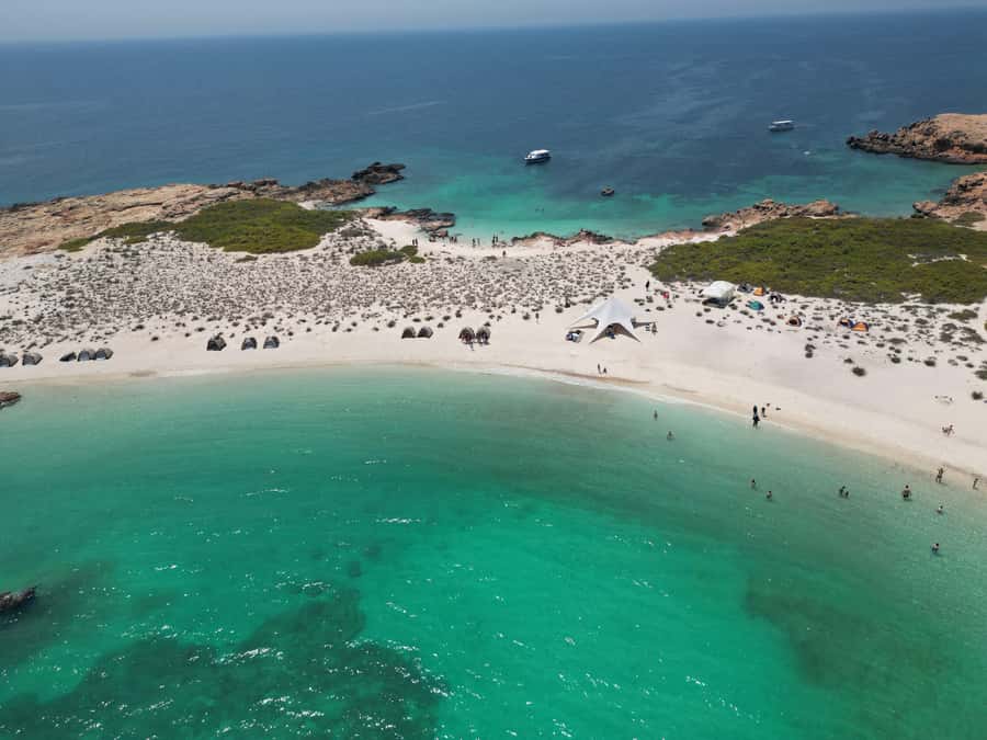 Muscat: Daymaniat Islands Snorkeling Trip with Brunch - Why This Daymaniat Snorkeling Trip Feels More Like an Experience Than a Checklist