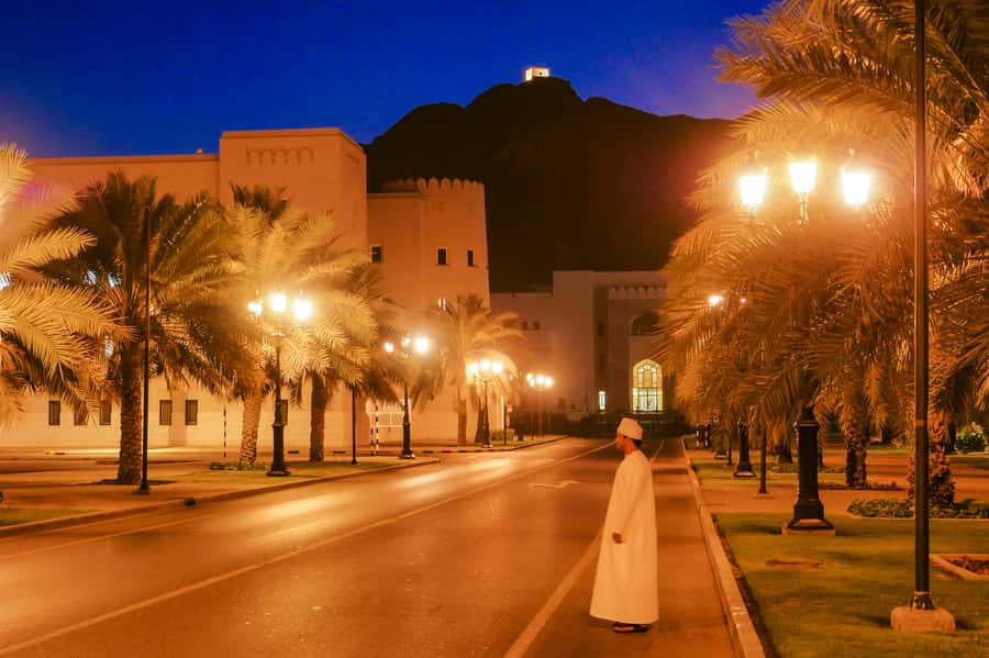 Muscat: Evening Guided City Highlights Tour by Van - Key highlights worth your attention