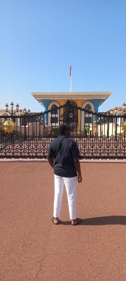 Muscat: Half-Day City Tour - Grand Mosque: design scale, dress code, and when you should plan around closures