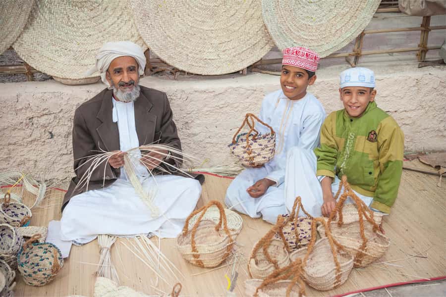 Muscat: Half-Day Sightseeing Essentials Tour and Audio Guide - The Sultan Qaboos Grand Mosque photo stop: dress rules and timing that matter