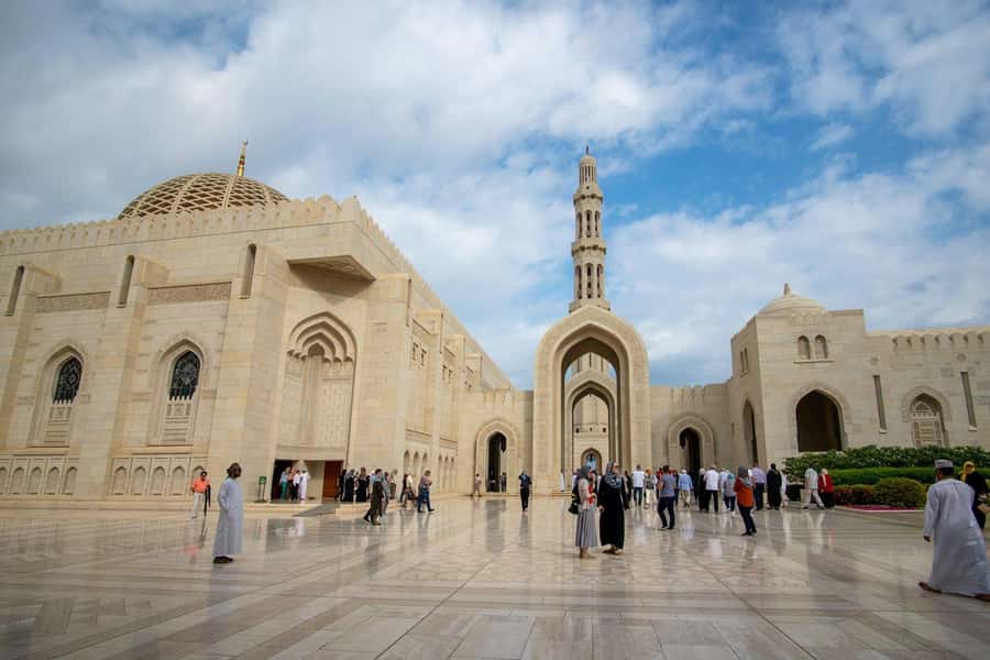 Muscat: Half-Day Sightseeing Essentials Tour and Audio Guide - Bait Al Zubair Museum: Oman’s story in a compact cultural stop