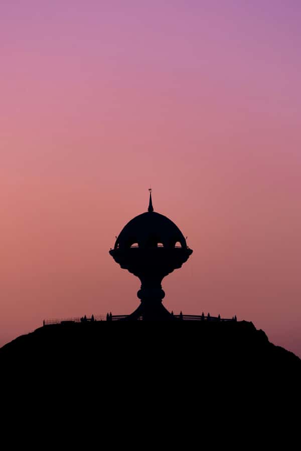 Muscat: Night Tour [ Sightseeing ] - Sultan Qaboos Grand Mosque: outside viewing done the right way