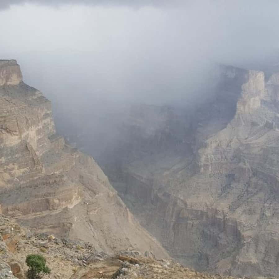 Muscat: Nizwa and Jabal Shams- Full Day Tour - Muscat to the Hajar Mountains, in one long, good day