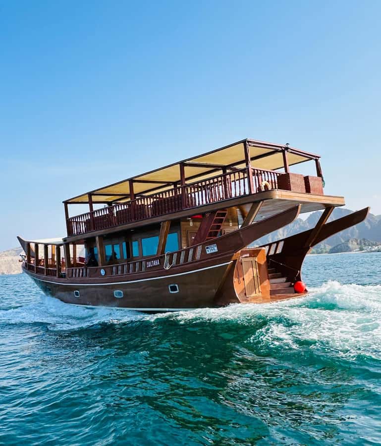 Muscat: Omani Dhow Coastal and Sunset Cruise - Sunset viewing and photo stop planning that actually helps