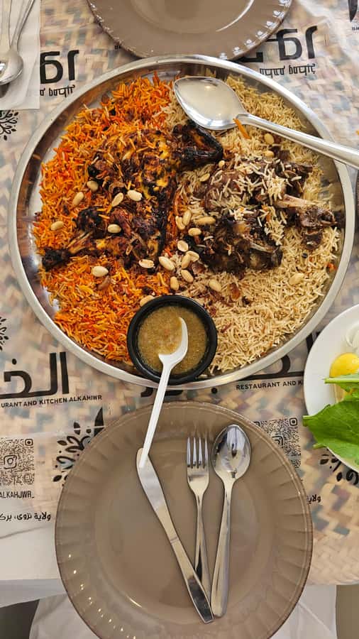 Muscat: Omani Food Tour with Shuwa & Halwa - Shuwa underground lamb or chicken, and why it takes so long