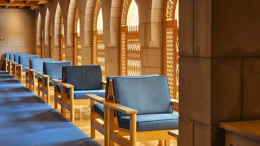 Muscat: Private City Guided Tour - Al Alam Palace: A Short Photo Stop With Strong Old-City Energy