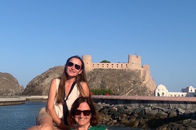 Muscat : Private morning tour with an Omani guide - Al Alam Palace: a quick look at the royal setting