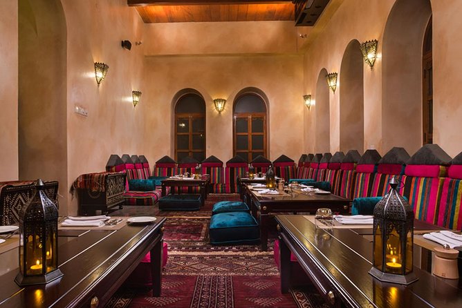 Muscat : Private tour evening - Pickup, private pacing, and Yahya’s impact