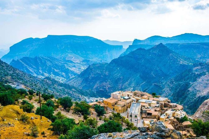 Muscat : Private transfer to and from Jabal Al Akhdar - Quick hits before you book