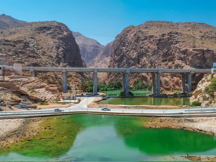 Muscat : Private trip to Wadi Shab + sinkhole - Why Wadi Shab and Bimmah Sinkhole Make Sense Together