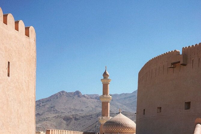 Muscat Shore Excursion: Private Nizwa Day Trip - The route twist: Tanuf oasis village and Bahla pottery country