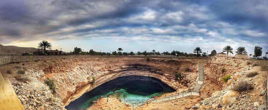 Muscat: Wadi Shab and Bimmah Sinkhole Full-Day Tour - Key Things I’d Plan Around