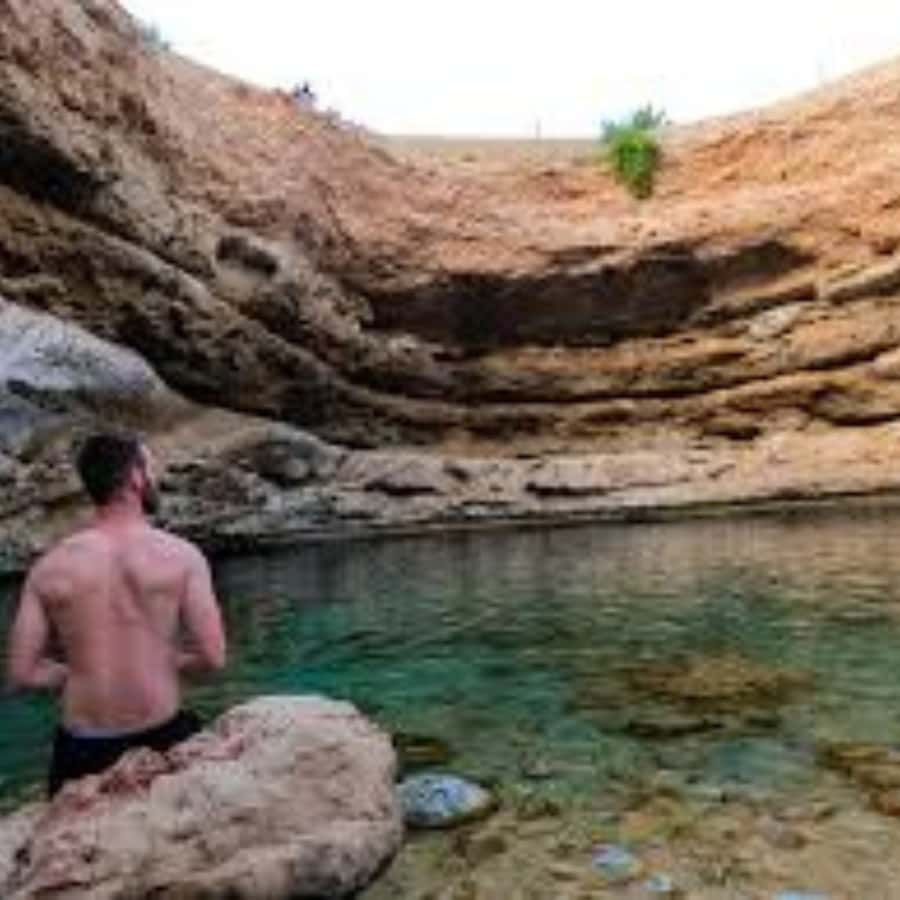 Muscat: Wadi Shab & Bimmah Sinkhole... - Hitting Wadi Shab, the hike that does the heavy lifting