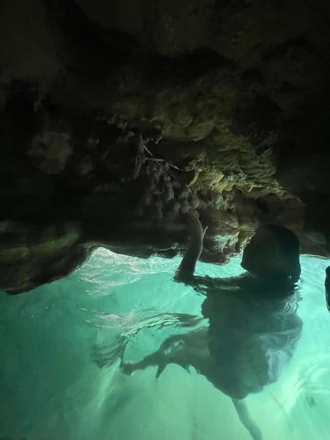 Muscat: Wadi Shab, Romantic Cave and Sinkhole Full-day Trip - Quick hits you will care about