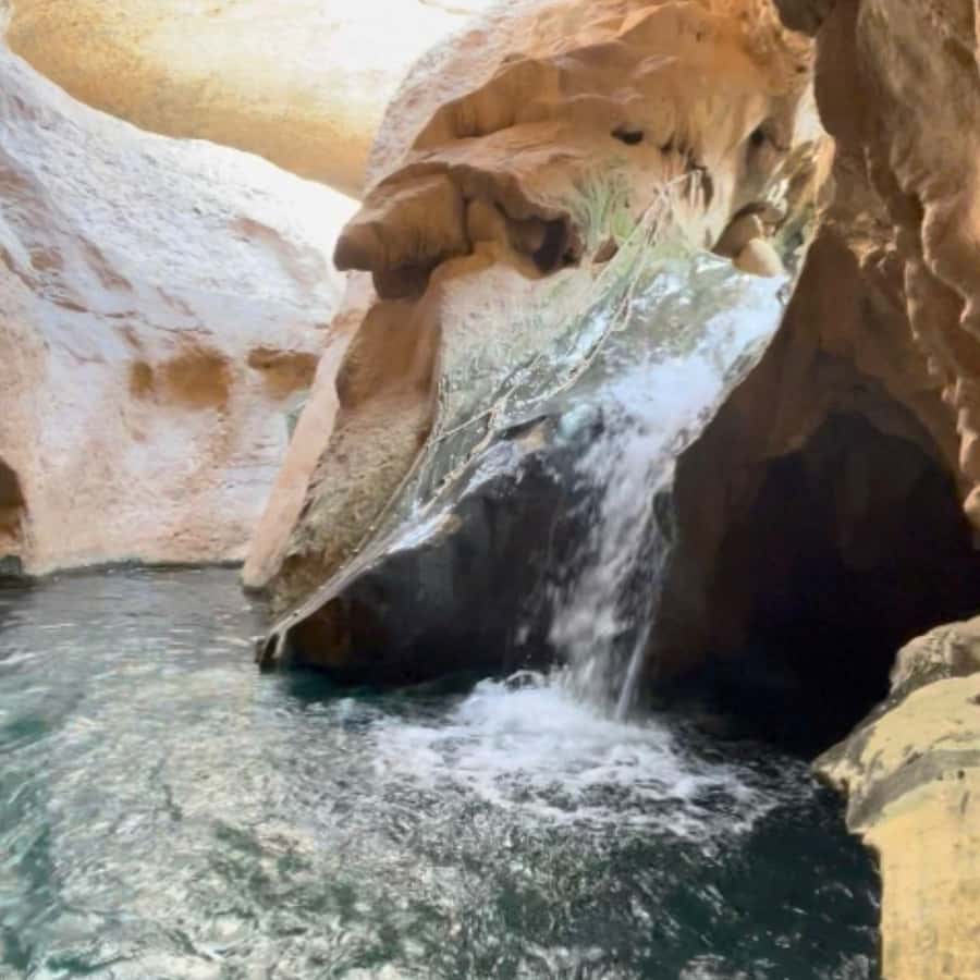 Muscat: Wadi Shab, Romantic Cave and Sinkhole Full-day Trip - What to bring for comfort and safety in Wadi Shab and the sinkhole