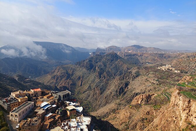 Nizwa and Green Mountain Group Full day tour - What You’re Actually Visiting: Nizwa, Jebel Akhdar, and Birkat Al Mouz