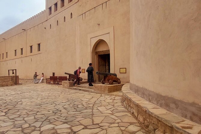 Nizwa and Green Mountain Group Full day tour - Jebel Akhdar and Green Mountain Views: Terraces, Walnut Orchards, and the Village of Habib