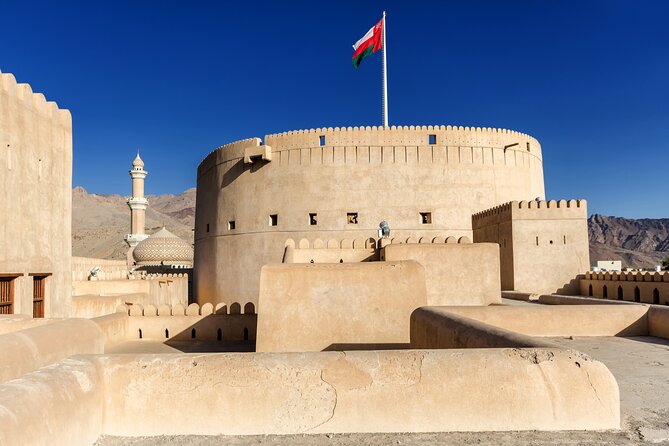 Nizwa and Oman's Historical Gems Tour - Nizwa Fort: 17th-century power built on older ruins