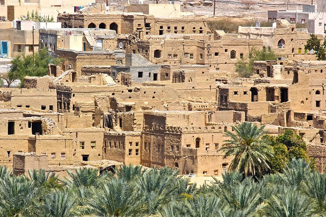 Nizwa Friday Market Jabal Chams - Passing Al Hamra, The Loam Village Feel You Might Recognize