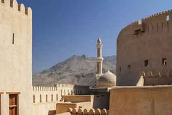 Nizwa & Jabel Akhder (Sharing) - Getting the Most From Your Guide: Safe Driving and Oman Explanations