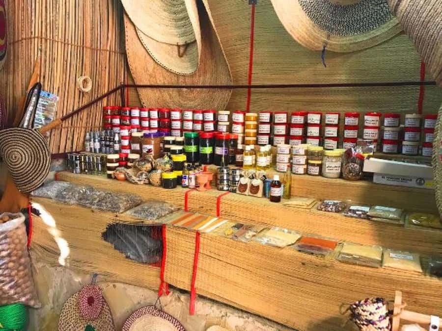 Nizwa Market, Nizwa Fort, Misfat Al Abriyeen, Jabal Shams - Misfat Al Abriyeen: falaj water, hillside homes, and a short walk with big payoff