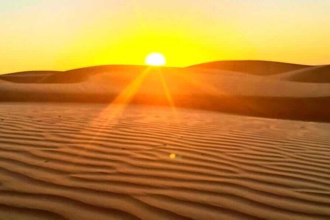 Oman 3-Days 2-Night Shared Roundtrip Tour – Explore Oman's Best - Day 3: Wahiba Sands sunrise, Nizwa Fort, and the Souq with the Friday cattle market