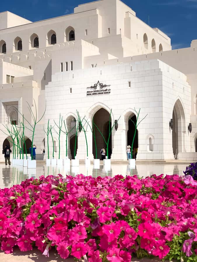 Oman: Private City Tour of Muscat with pick up/drop off - Al Jalali and Al Mirani forts: Portuguese-era sentinels for photos