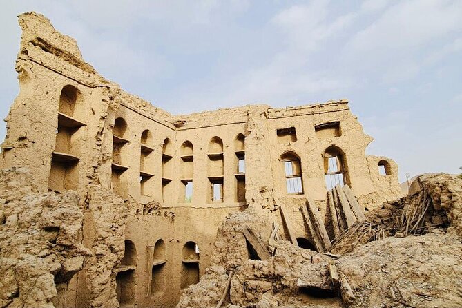Private 3 days 2 nights Roundtrip Tour in Oman - Price and Value: What $887 Per Person Really Buys