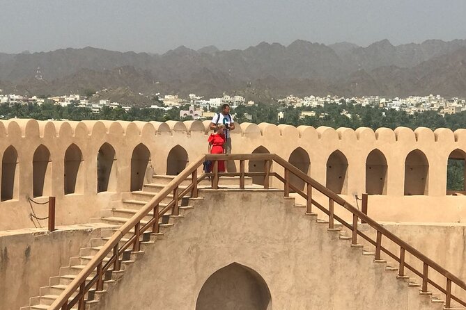 Private Day Trip to Nizwa & Jabal Shams (The Grand Canyon of Oman) - The Wadi Ghul photo stop: classic scenery, short and efficient