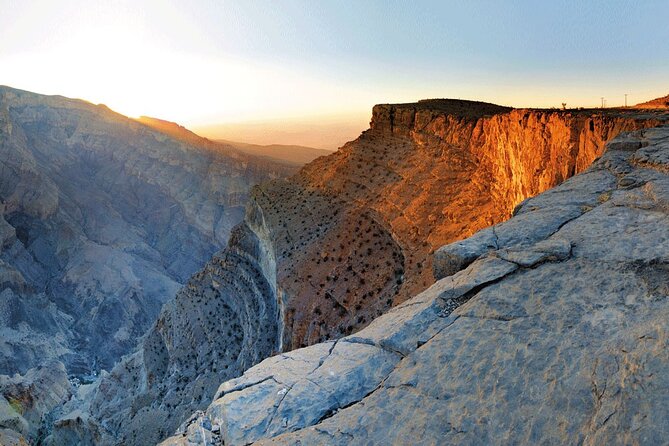 Private Explore Oman Grand Canyon, Jebel Shams and Nizwa - Driving comfort and guidance that actually helps