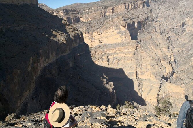 Private Full Day Guided Balcony Walk Hiking to Jebel Shams - The Balcony Walk inside Wadi Ghoul: 5.2 miles, real views