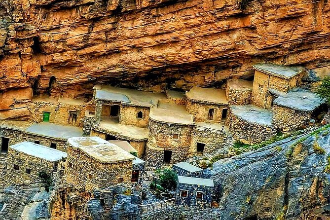Private Full-Day Jebel Akhdar-Al Suwjara Village Tour - Muscat to Nizwa and Jebel Akhdar, without the driving headache