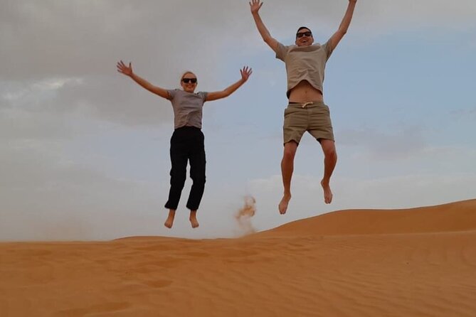 Private Full Day Wadi Bani Khalid With Watching Desert Sunset - What to pack and wear for a long desert day