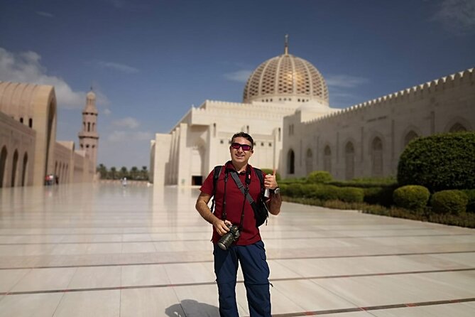 Private Muscat City Tour - 4 Hours Tour - Stop 3: Al Alam Palace, the Palace of the Flag in Old Muscat