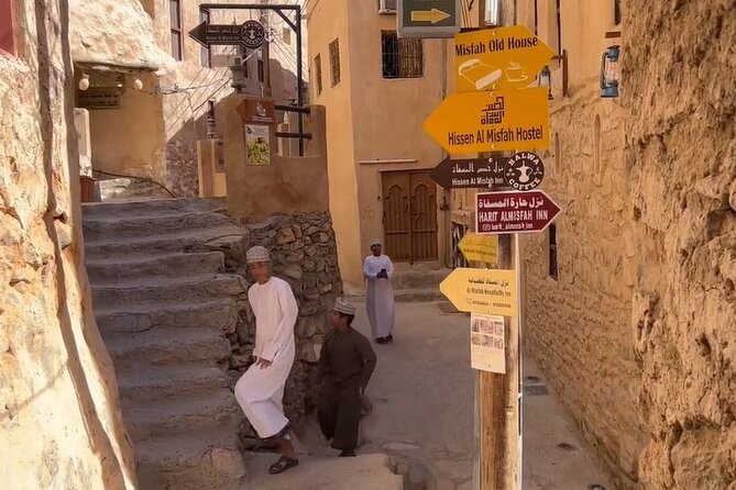Private Nizwa - Al Hamra Old Village - Misfah Al Arbyeen - Full Day Tour - Price and value: what $185 per person really covers