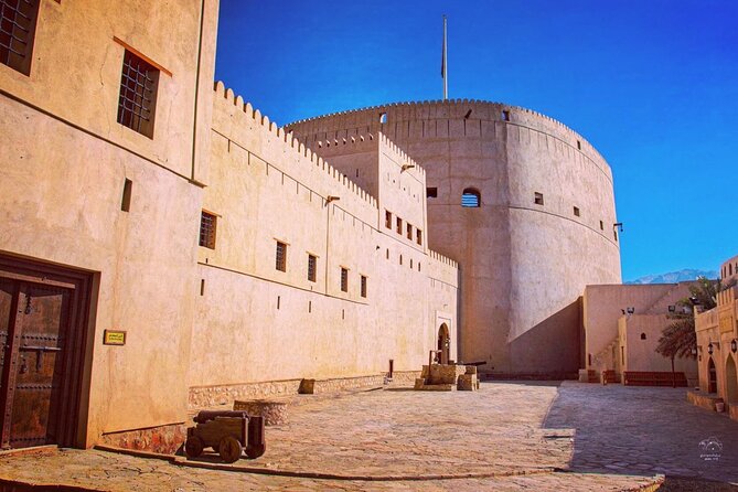 Private Oman Full Day Guided Sightseeing Tour - Jabal Akhdar By 4WD: High Altitude, Cooler Air, Big Views