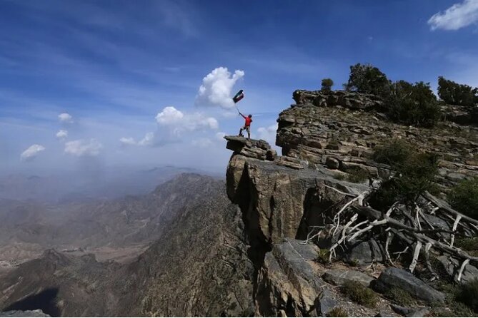 Private Overnight Jebel Shams Camping Tour - Why Jebel Shams Overnight Camping Feels Different