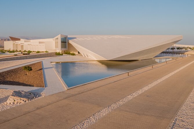 Private Tour Nizwa Birkat Al Mouz and Oman Across Ages Museum - Birkat Al Mouz: mud-brick calm, date palms, and mountain views