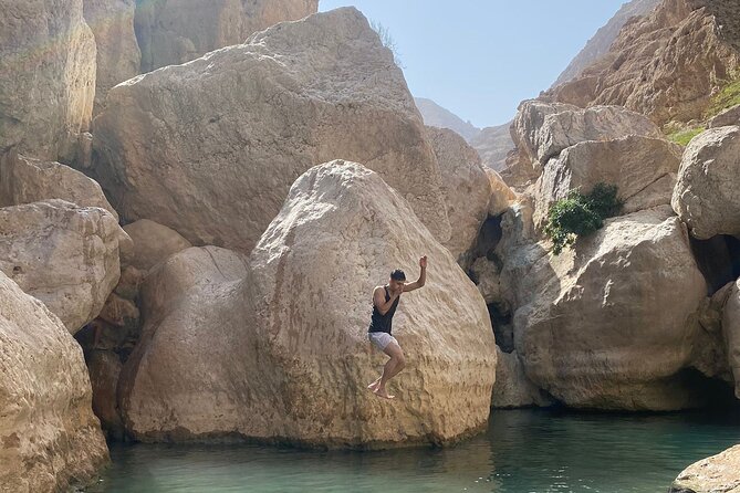 Private Tour Wadi Shab & Sinkhole Tour – Swim, Hike & Explore - What to bring for Wadi Shab: the stuff that saves your day