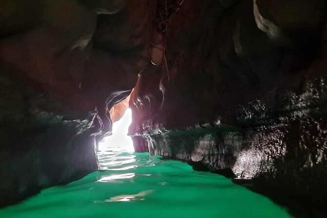 Private Tour Wadi Shab & Sinkhole Tour – Swim, Hike & Explore - Timing, pickup, and how the day flows without rushing you