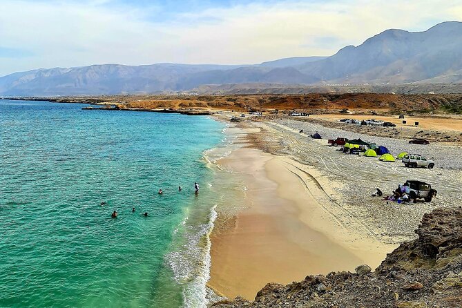 Private Wadi Arbyeen - Sinkhole - White Sand Beach- Full Day Tour - Getting There: The Sign-Scarce Road to Wadi Al Arbyeen