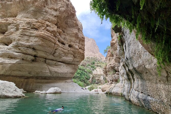 Private Wadi Tiwi - Bimmah Sinkhole - White Sand Beach - Full Day Tour - Stop 2: Bimmah Sinkhole, a sea-side crater with a swimable lake