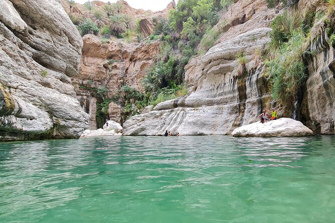 Private Wadi Tiwi - Bimmah Sinkhole - White Sand Beach - Full Day Tour - Fitness level and heat: how to prepare like a pro