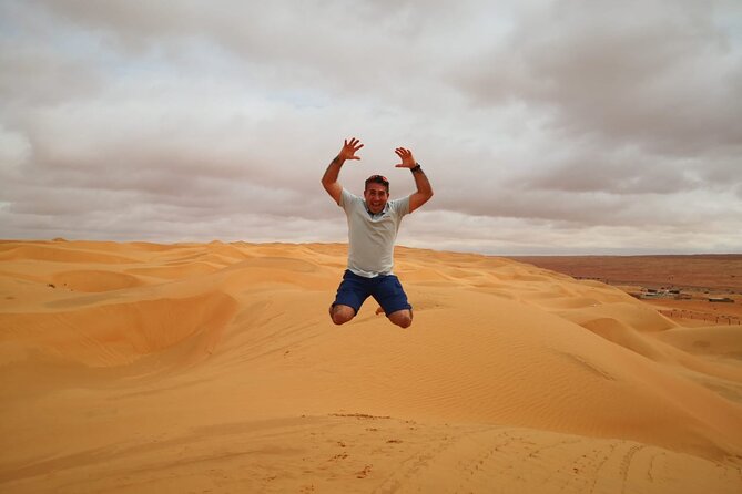 Private Wahiba Sand Desert and Wadi Hawar - Full Day Tours - The guide and the vehicle: why names like Yousef, Ahmud, and Mohammed matter