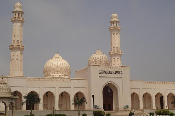 Salalah City Tour :Salalah Tours - Private transport and pickup that actually feel useful in Salalah