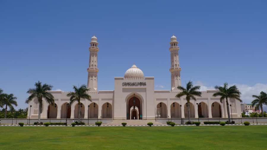 Salalah City Tours - Meeting the Right Kind of Guide in Salalah