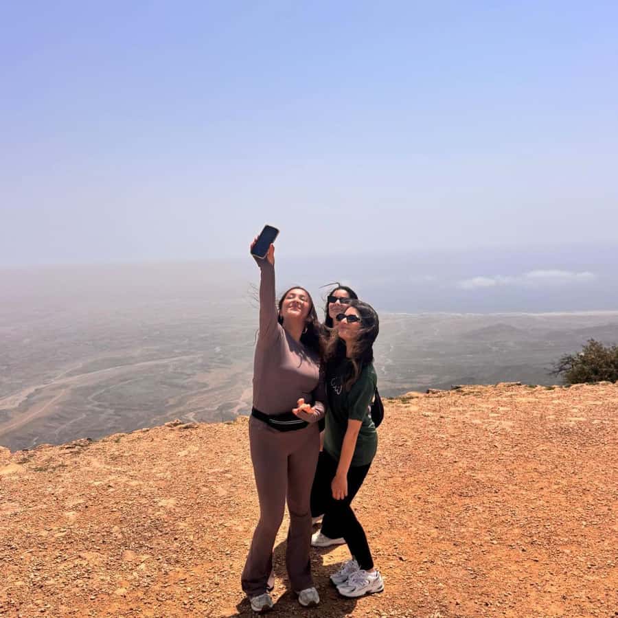 Salalah East Tour: Taqah , Darbat waterfall,camel's baobab - Wadi Darbat waterfall: photo stop energy, not a long hike day