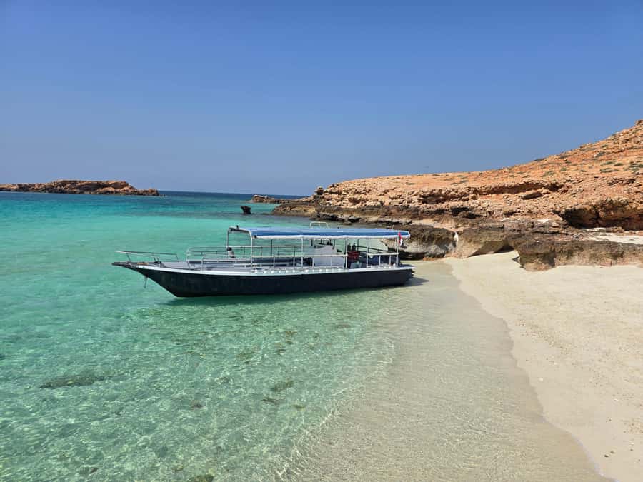 Try scuba Diving Tours To Daymaniyat Islands. - Certified option and the extra cost for more underwater time