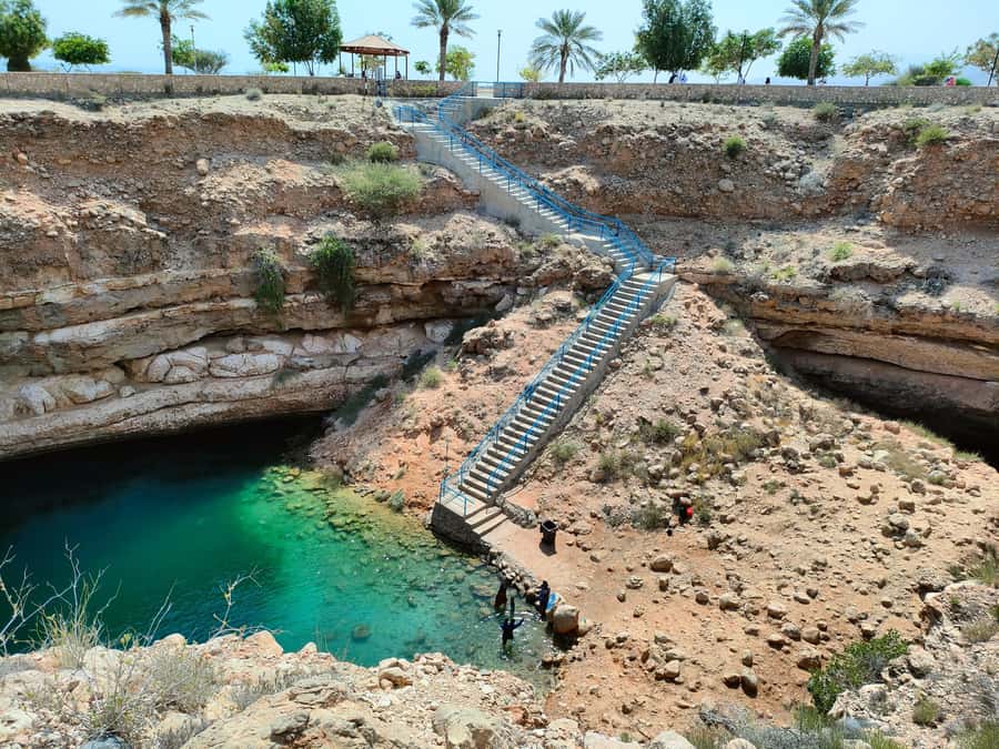 Wadi Shab &Bimmah Sinkhole &Heart shaped Cave &Pebble Beach - Lunch After Wadi Shab: Tasty Break, But Plan for Extra Cost