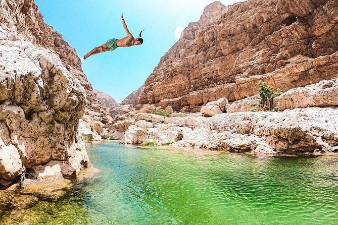 Wadi Shab full day tour (Muscat tours) : Private & custom tours - Wadi Shab with a driver-guide, not DIY stress